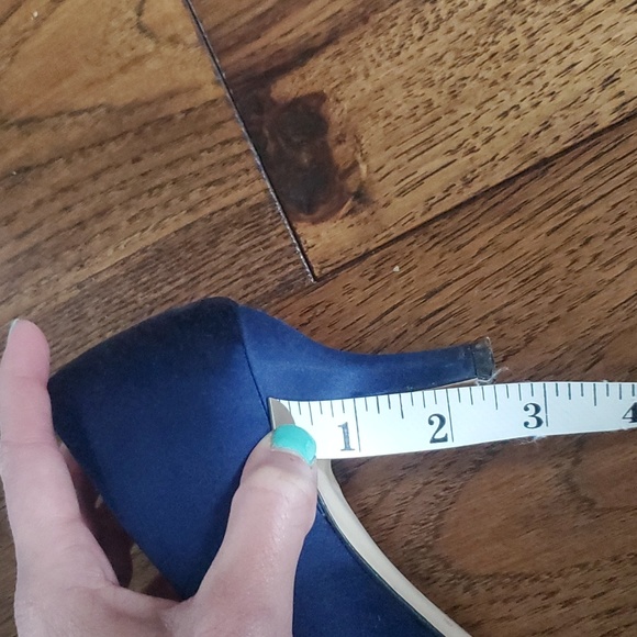 Beautiful comfortable navy satin shoes - Picture 9 of 10